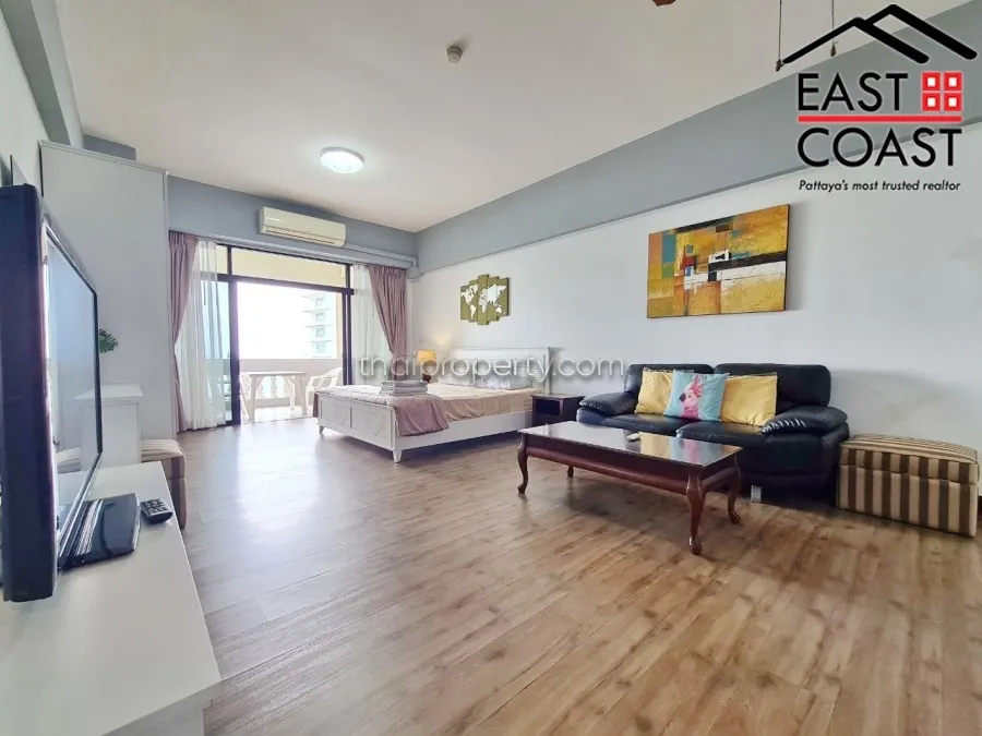 Jomtien Complex photo 7