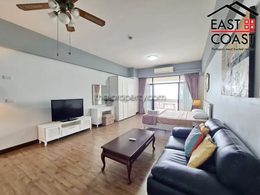 Jomtien Complex photo 4