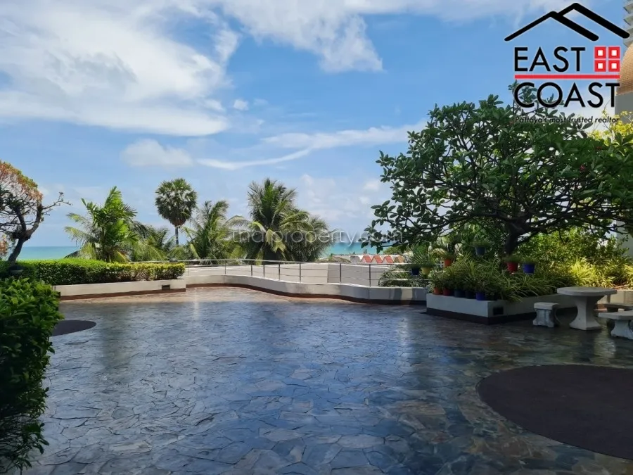 Jomtien Plaza photo 14