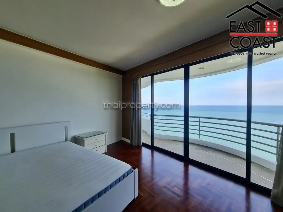 Royal Cliff photo 26