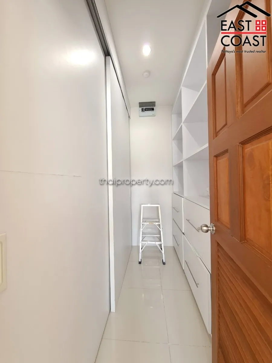 Neo Condo photo 16