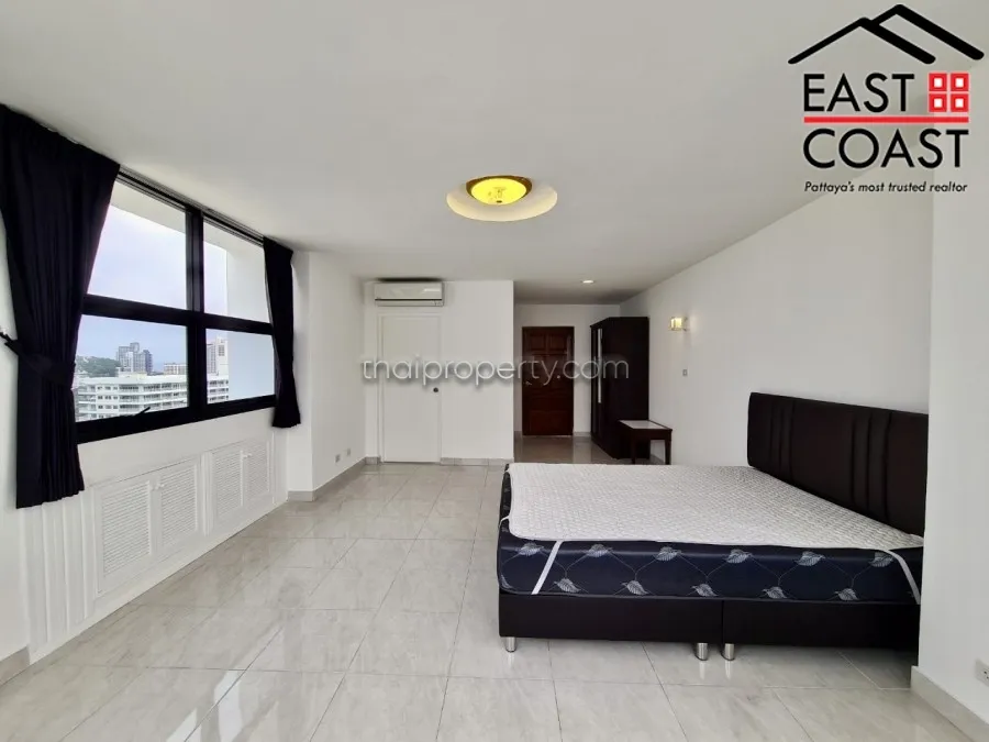 Jomtien Complex photo 14