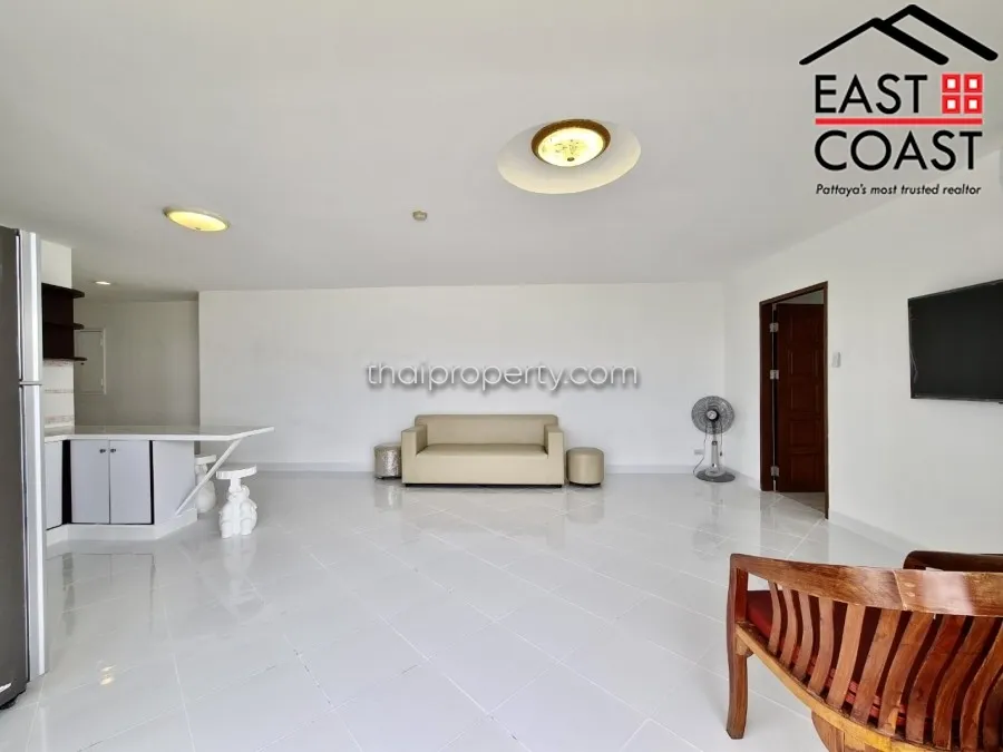 Jomtien Complex photo 7