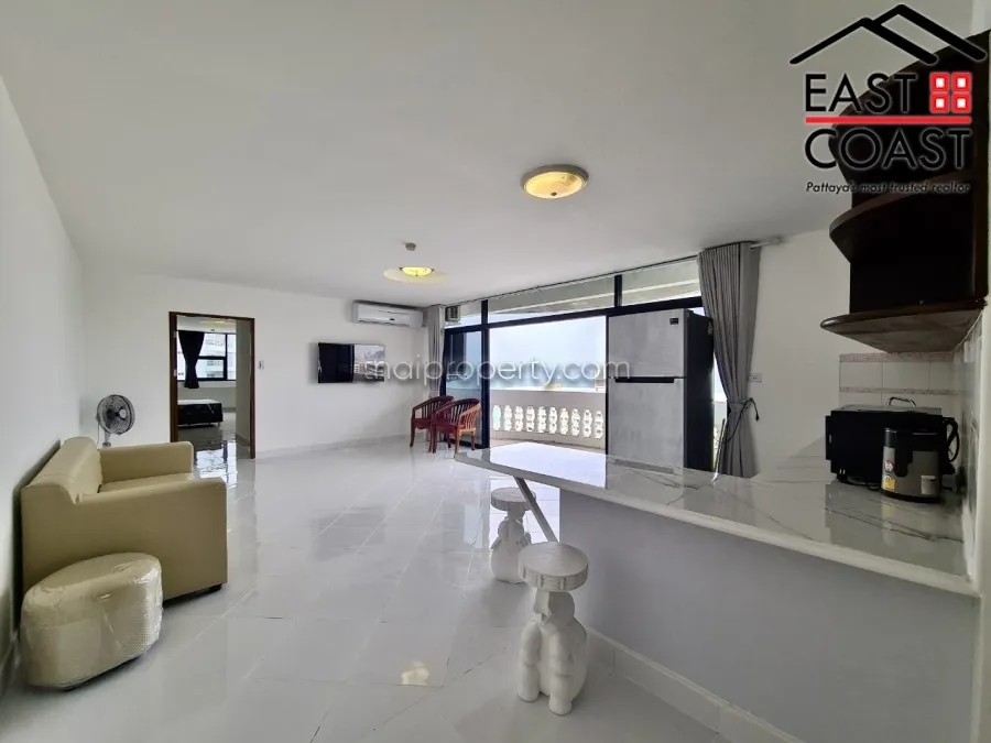 Jomtien Complex photo 3