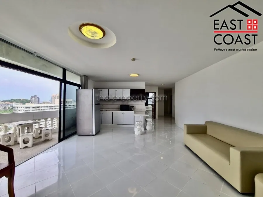 Jomtien Complex photo 6