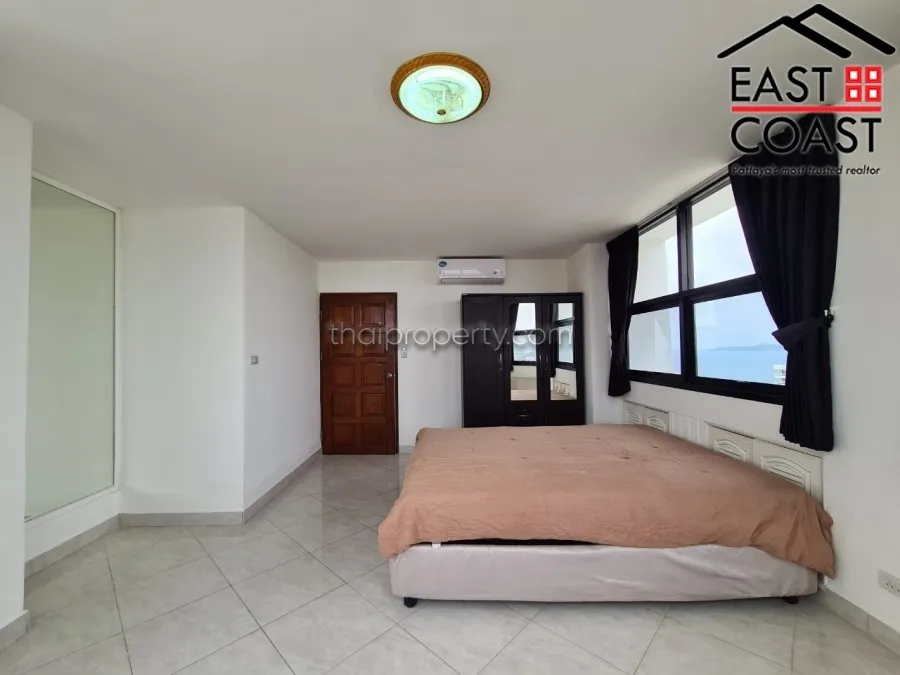 Jomtien Complex photo 22
