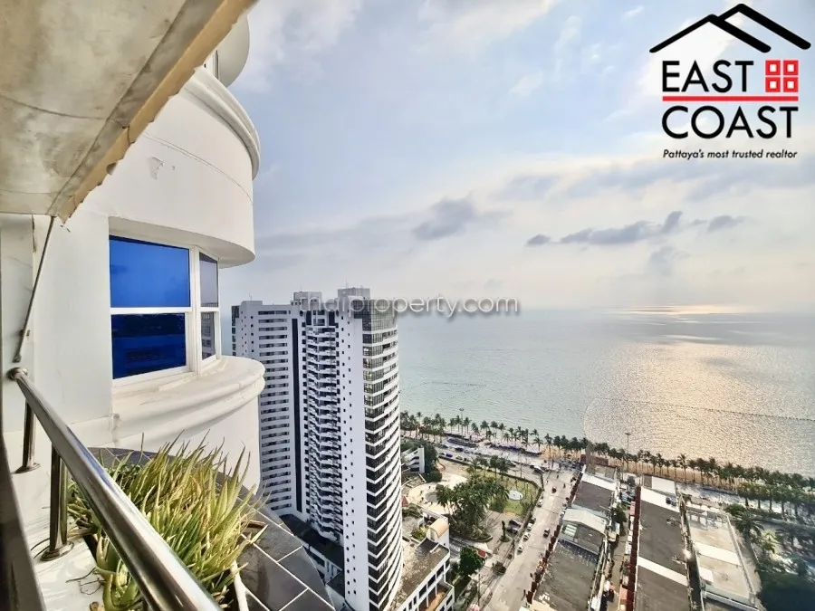 Jomtien Complex photo 6