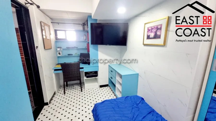 Jomtien Complex photo 18