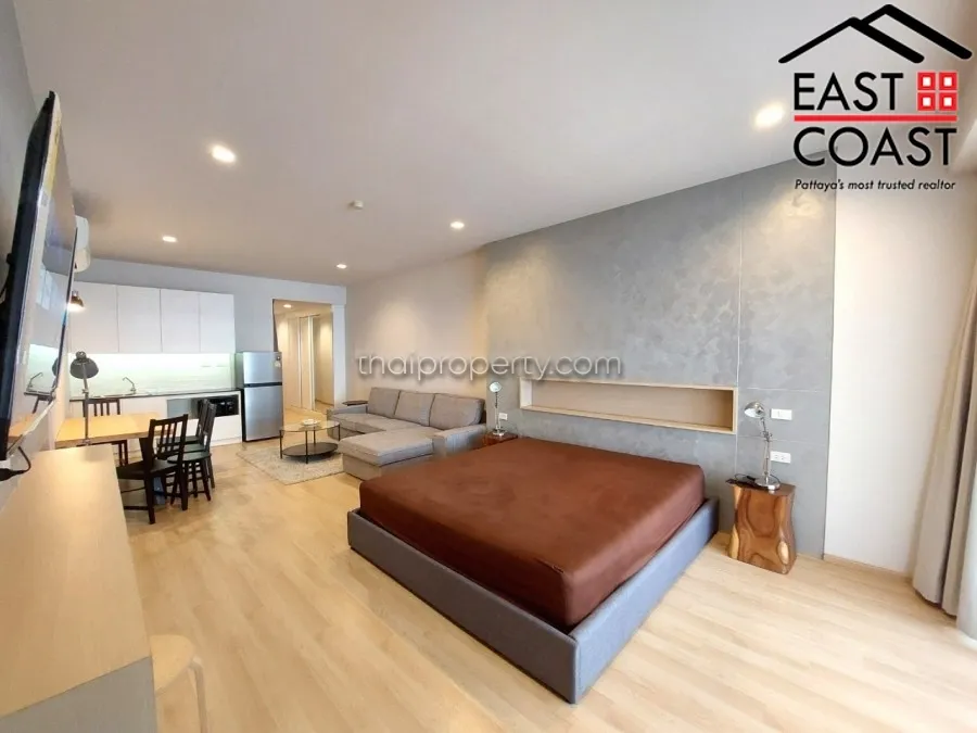 Jomtien Complex photo 7