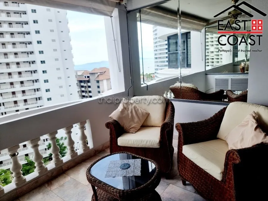 Jomtien Complex photo 5