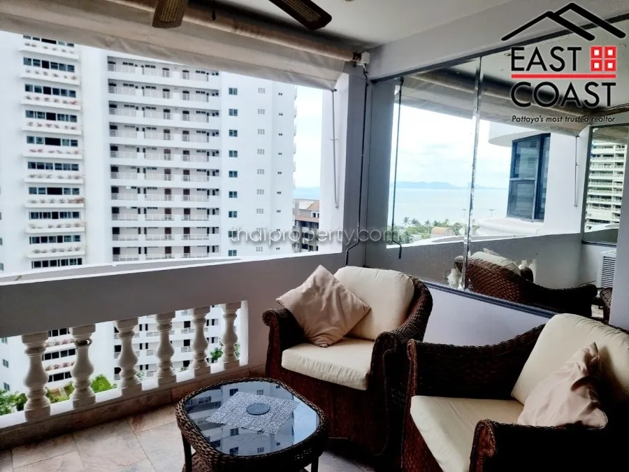 Jomtien Complex photo 6