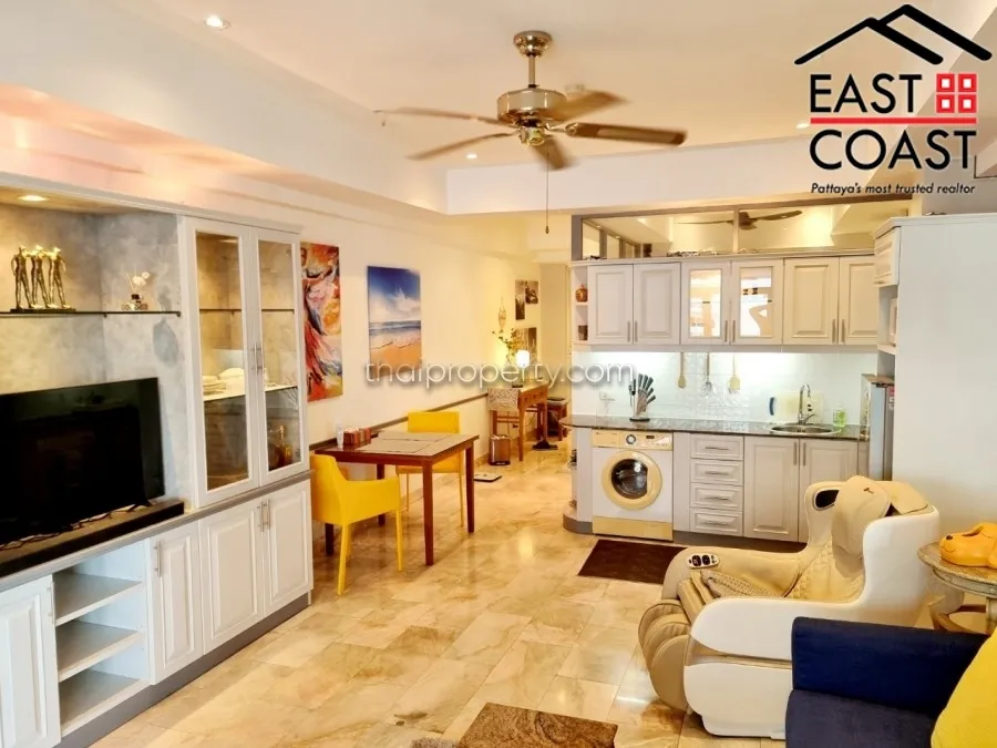 Jomtien Complex photo 3