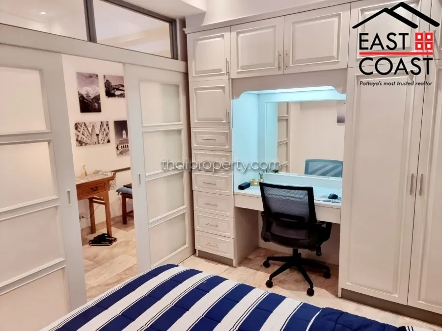 Jomtien Complex photo 9