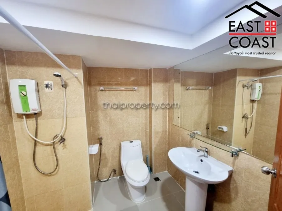 Sombat photo 7