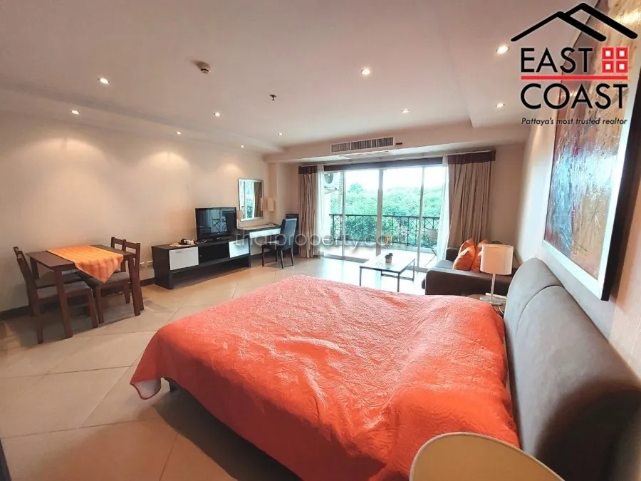 The Residence photo 6