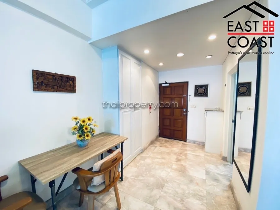 Jomtien Complex photo 8