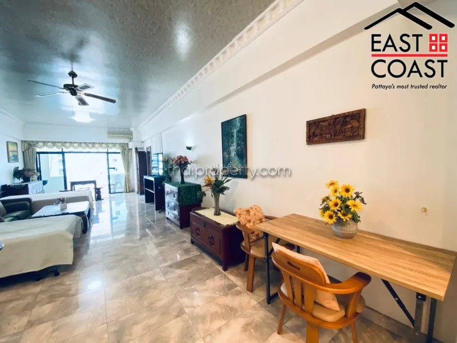 Jomtien Complex photo 9