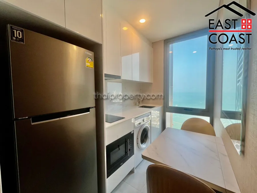 Copacabana Beach Jomtien photo 5