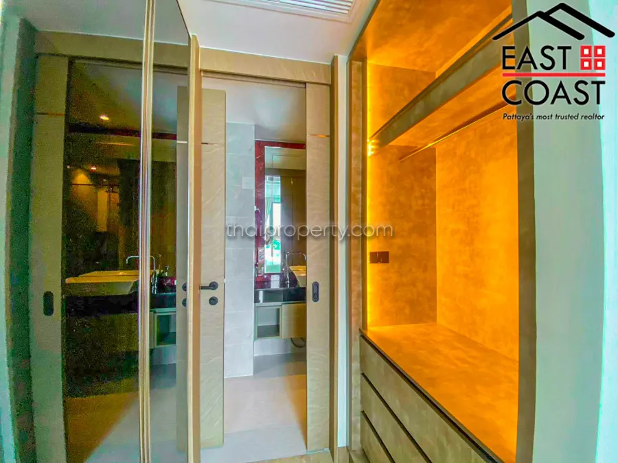 The riviera Ocean Drive photo 5