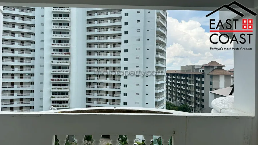 Jomtien Complex photo 5