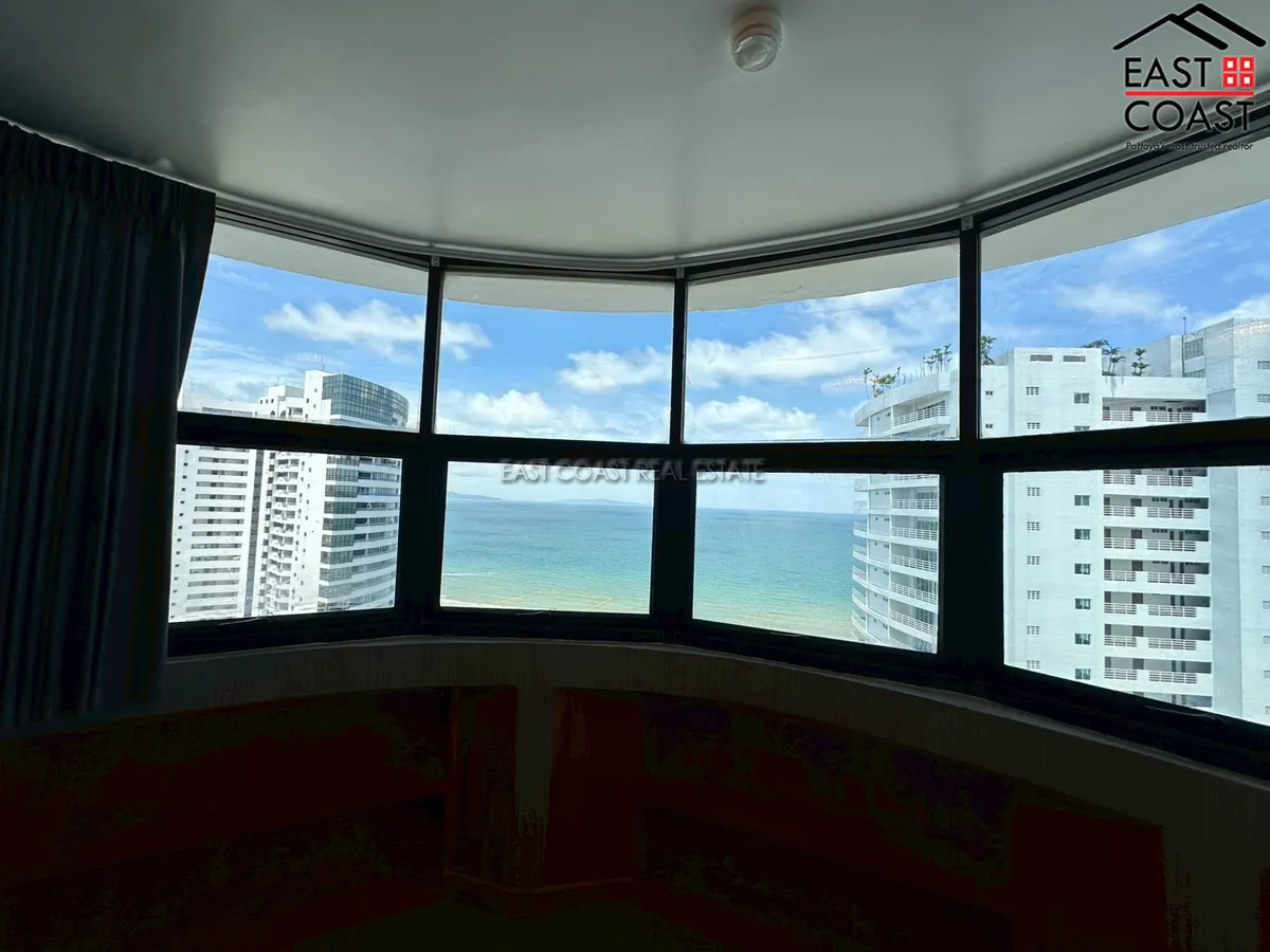 Jomtien Complex photo 10
