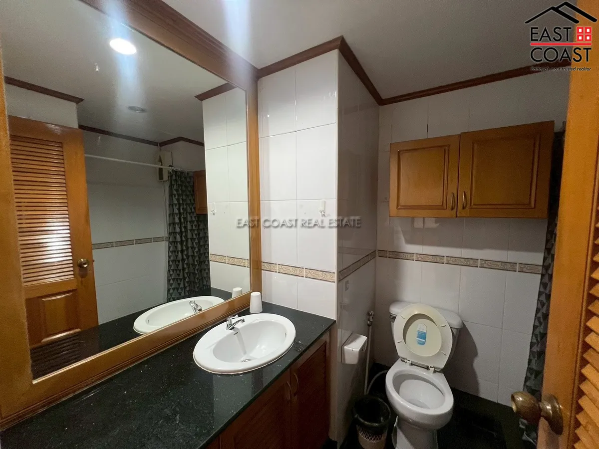 Jomtien Thip Condotel photo 8