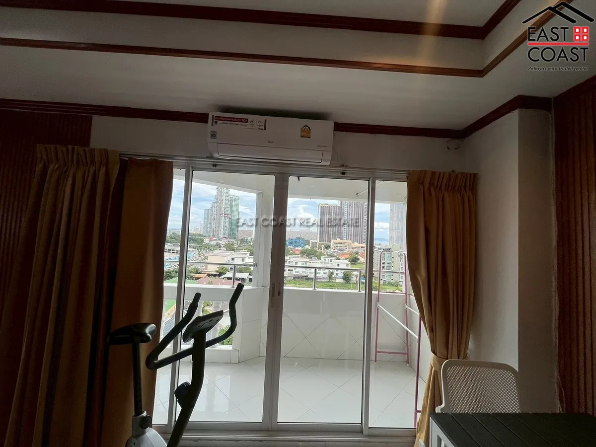 Jomtien Thip Condotel photo 14