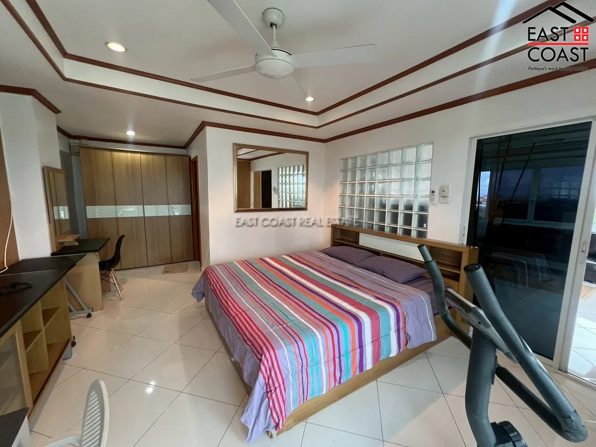 Jomtien Thip Condotel photo 18