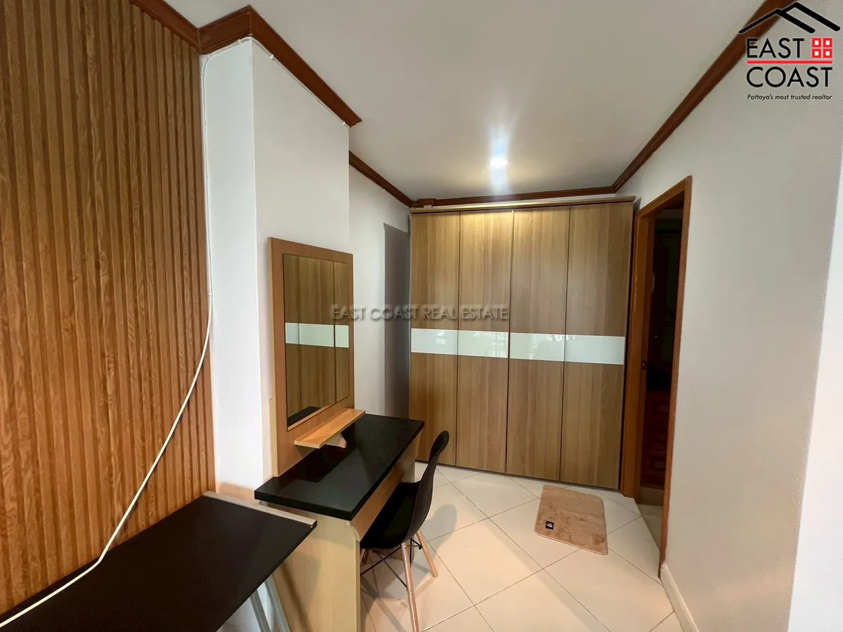 Jomtien Thip Condotel photo 21