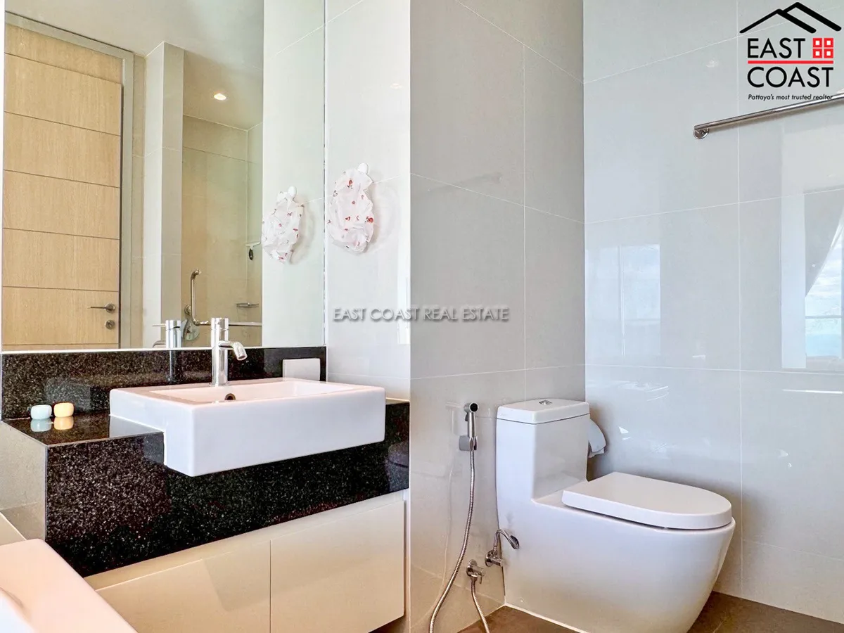 Movenpick White Sand Beach photo 11