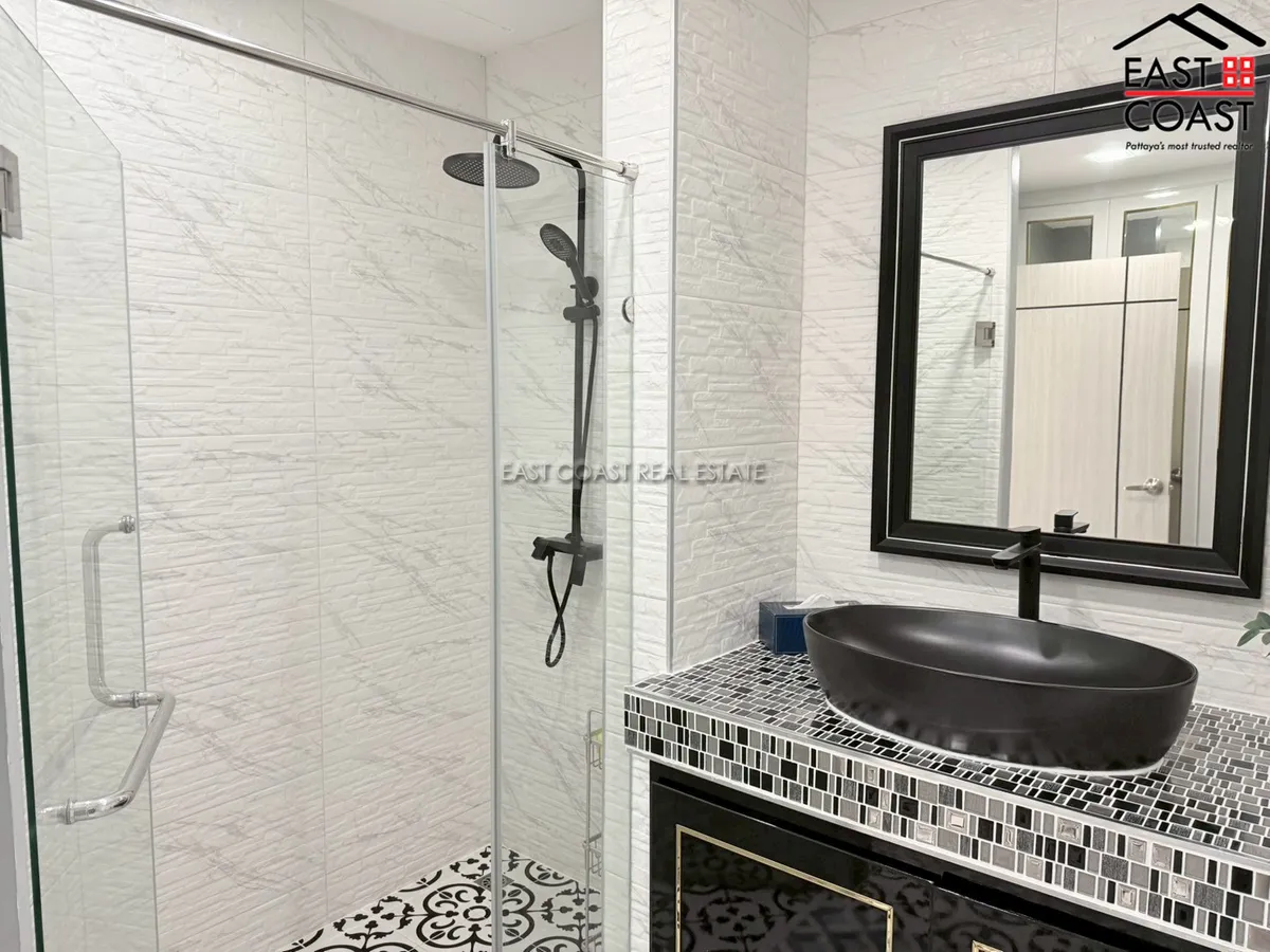 Laguna Heights photo 10
