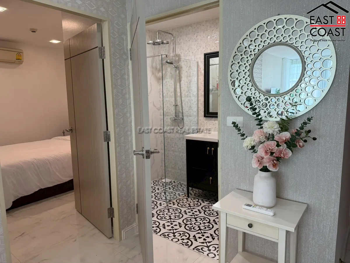 Laguna Heights photo 20