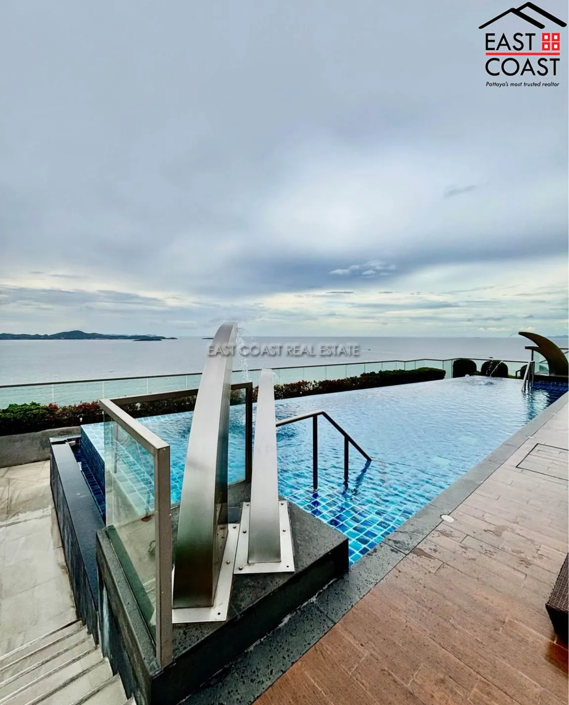 The Peak Towers photo 3