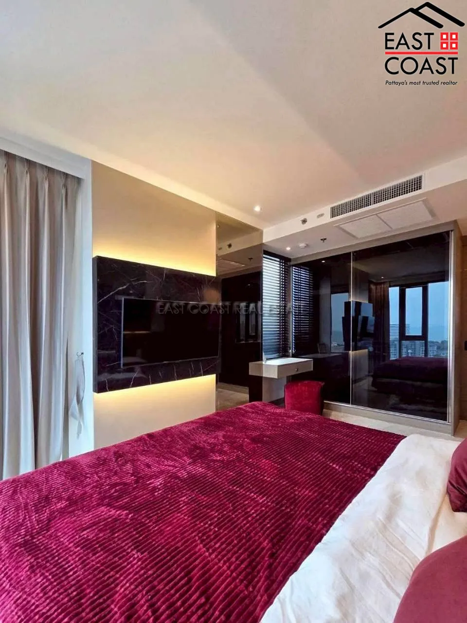 Riviera Ocean Drive photo 8
