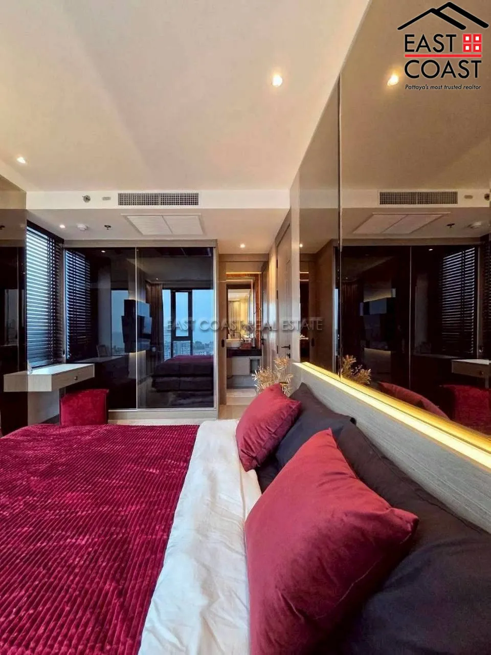 Riviera Ocean Drive photo 11