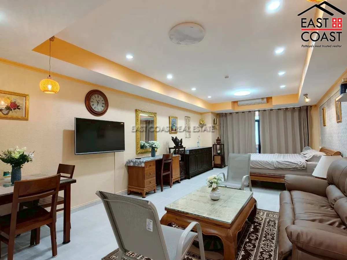 Jomtien Complex photo 11
