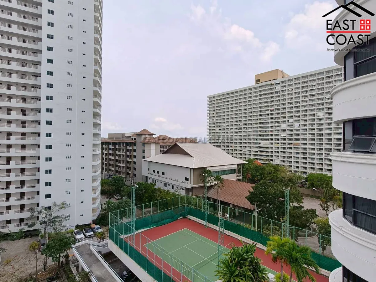 Jomtien Complex photo 17