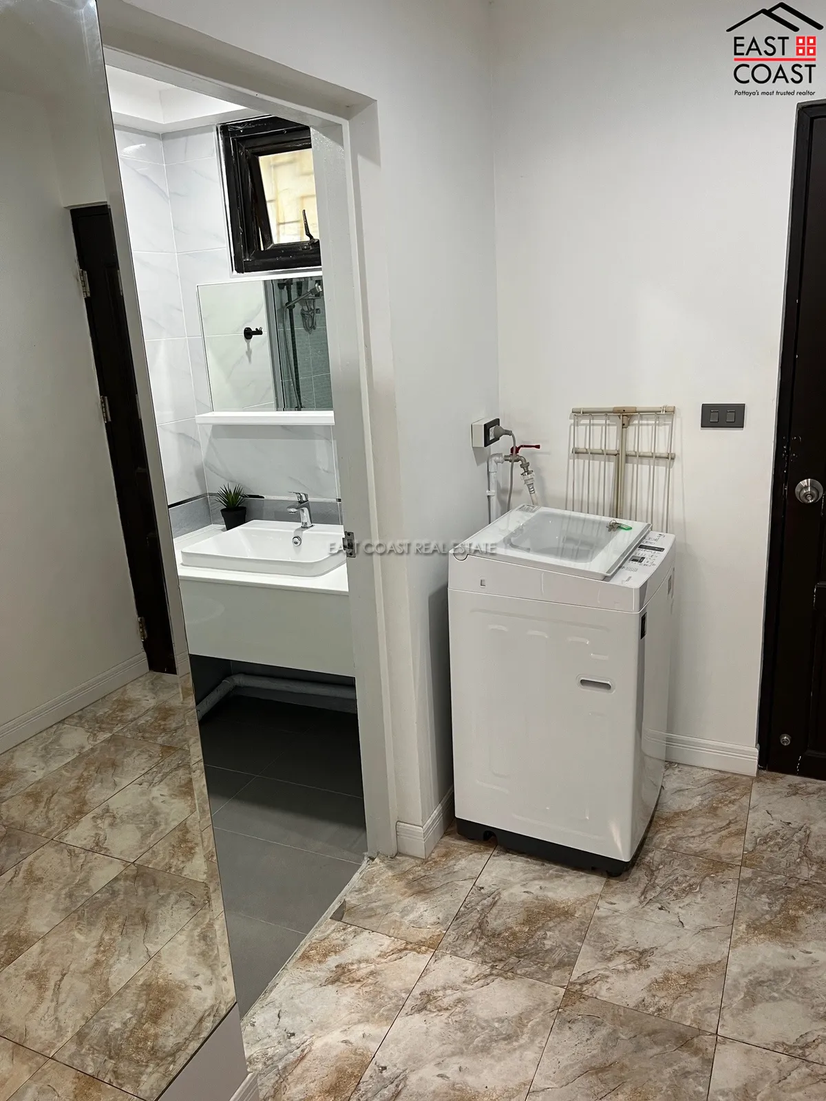Jomtien Complex photo 12