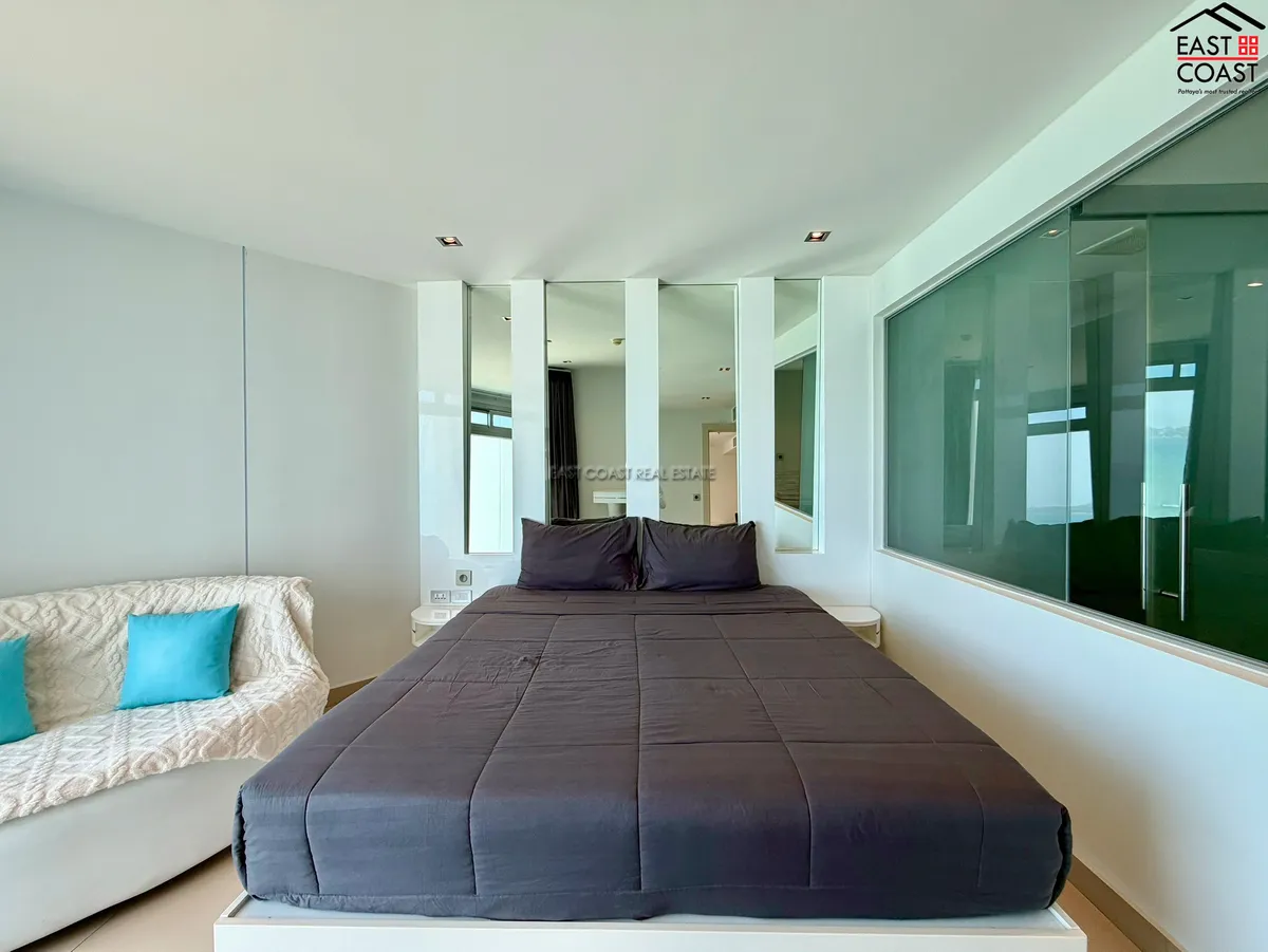 Sands Condominium photo 8