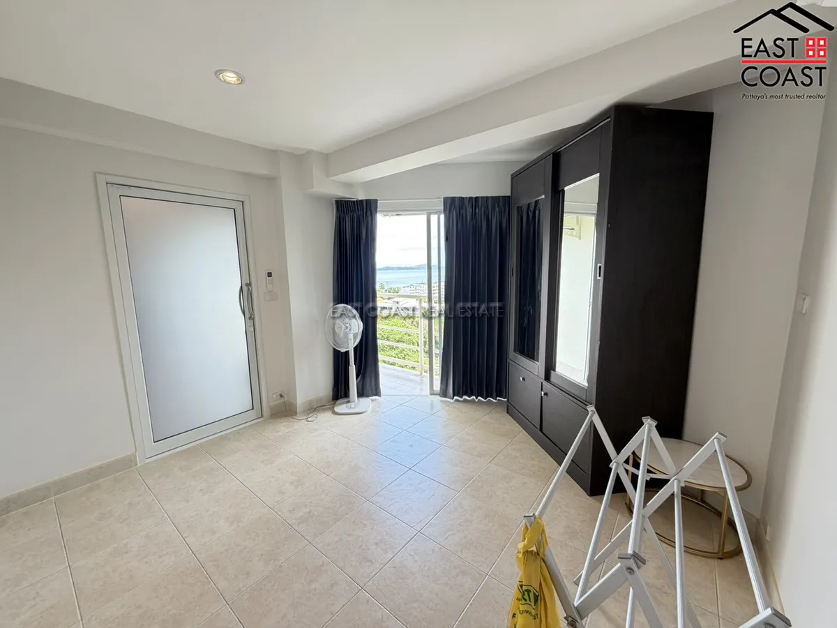 Jomtien Beach Condominium photo 6