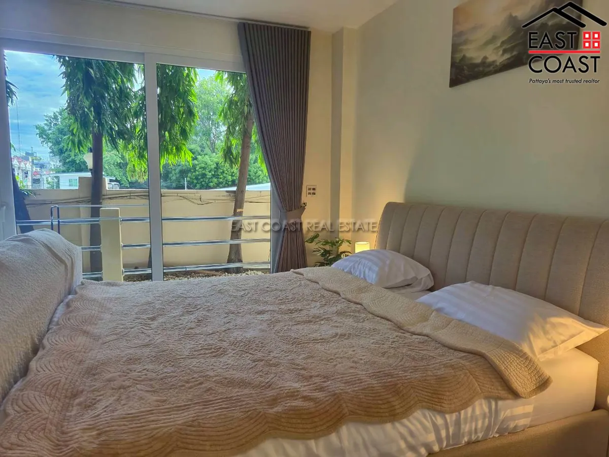 Moonlight Hill Apartment photo 9
