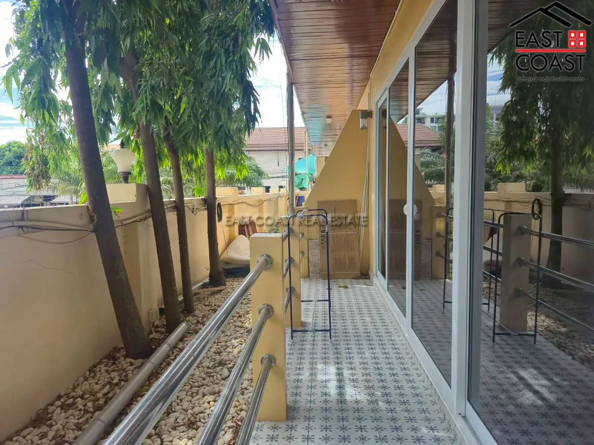 Moonlight Hill Apartment photo 15
