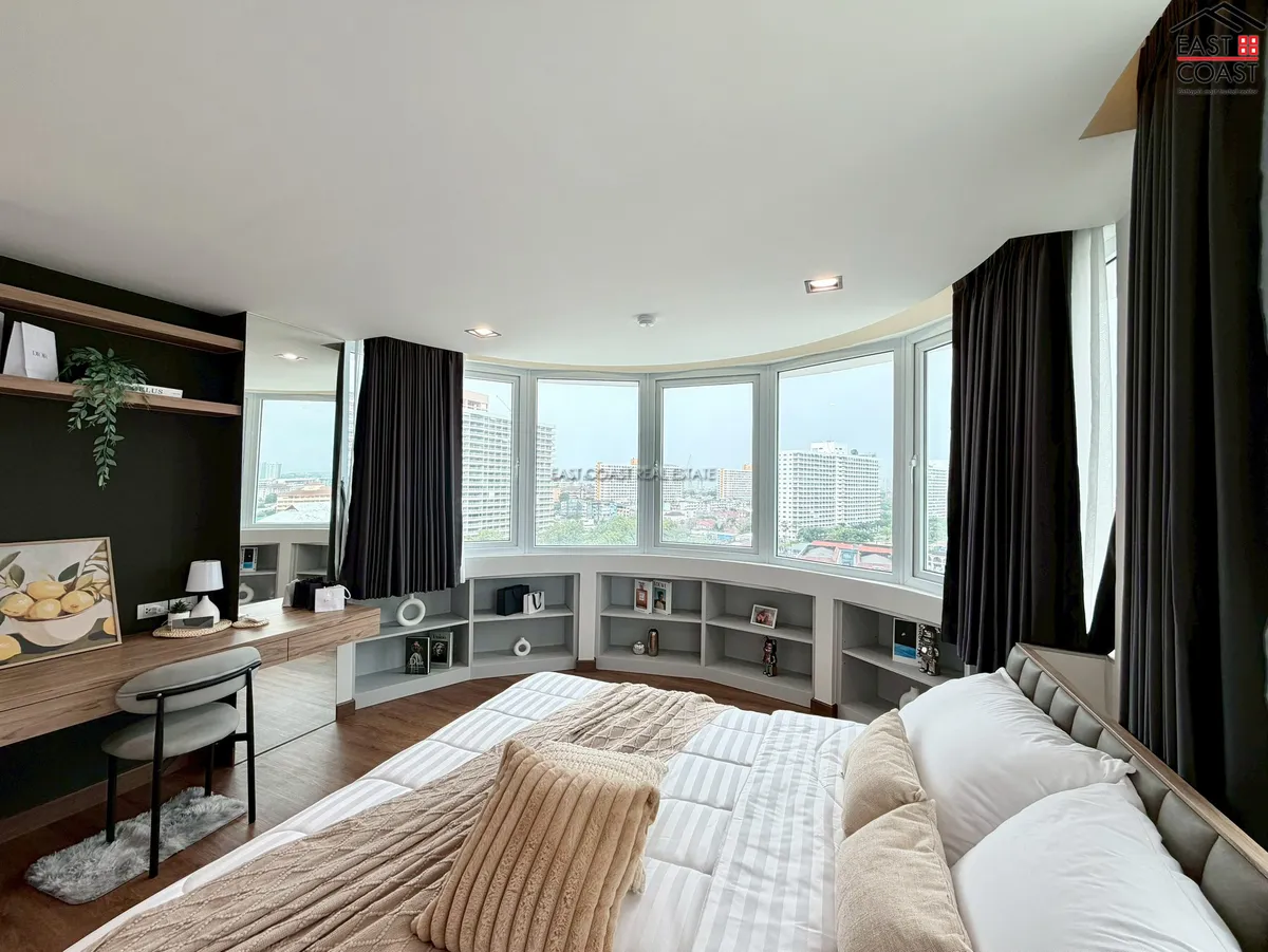 Jomtien Complex photo 10