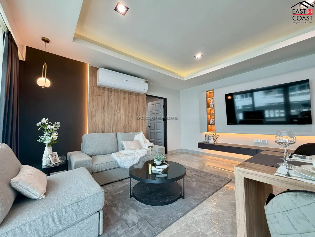 Jomtien Complex photo 17