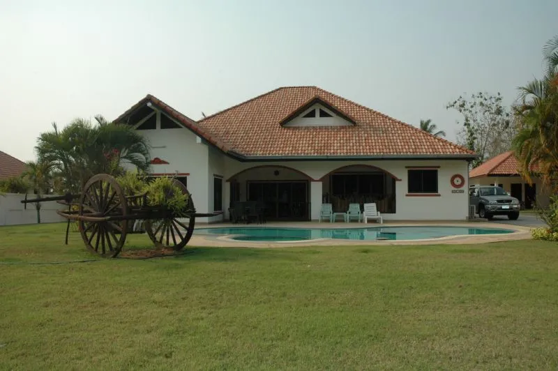 TW Jomtien photo 3