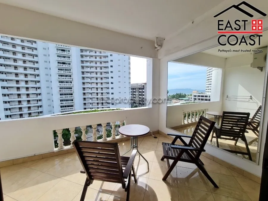 Jomtien Complex photo 12