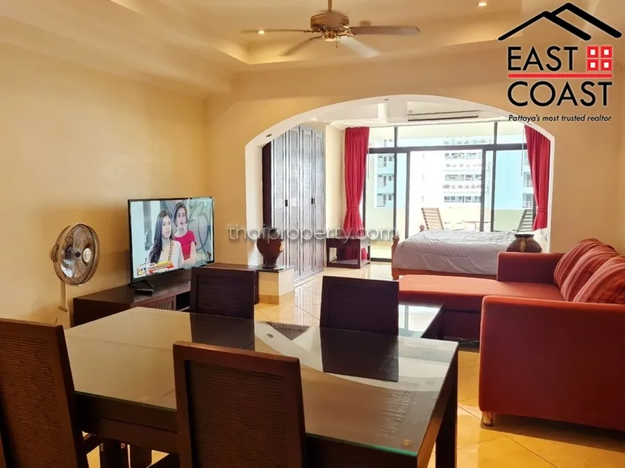 Jomtien Complex photo 5