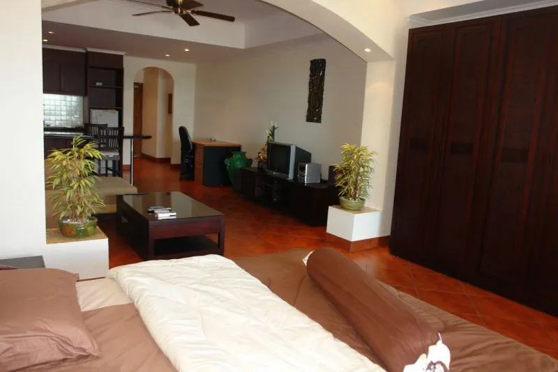 Jomtien Complex photo 3