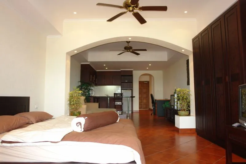 Jomtien Complex photo 4