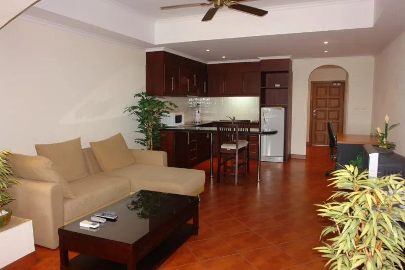 Jomtien Complex photo 7